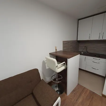 Apartman Titanic 1 公寓 *