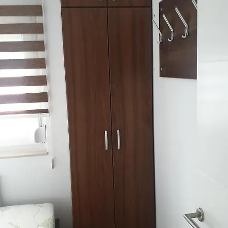 Apartman Titanic 1 *