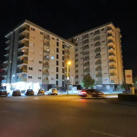 Apartman Titanic 1 多博伊